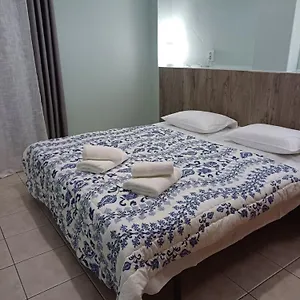 rezervați aici